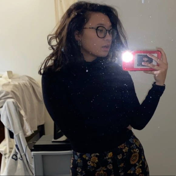 Profile Picture of Julita Cridlin (@julitakaye) on Poshmark