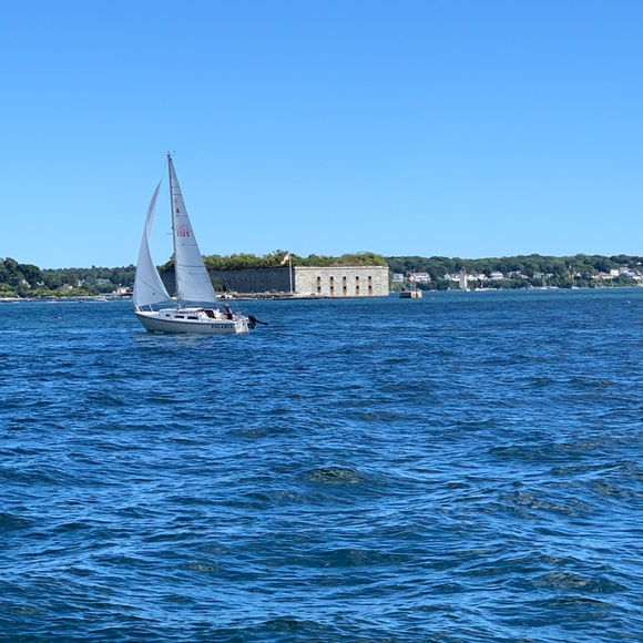 Profile Picture of George Branco (@georgebranco) on Poshmark