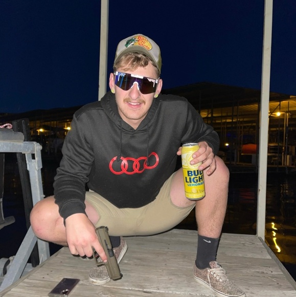 Profile Picture of Bryce Wolfe (@bwolfe10380) on Poshmark