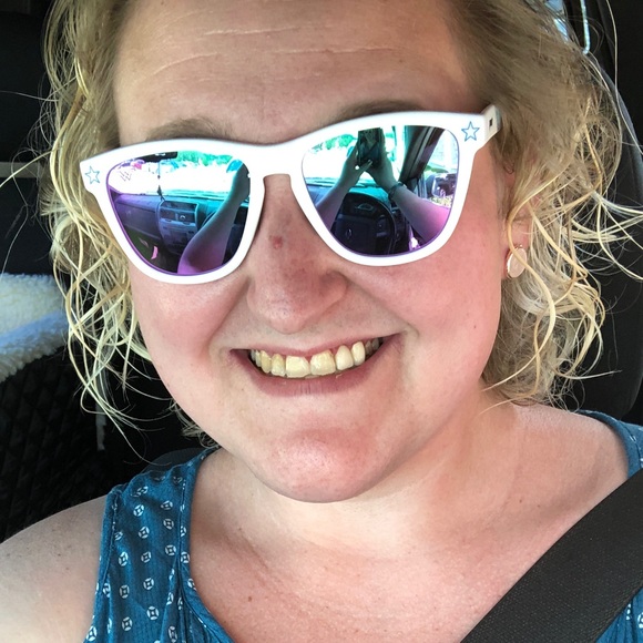 Profile Picture of Whitney Jo (@wkaibel) on Poshmark