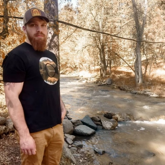 Profile Picture of Aaron Adams (@adamsaar96) on Poshmark