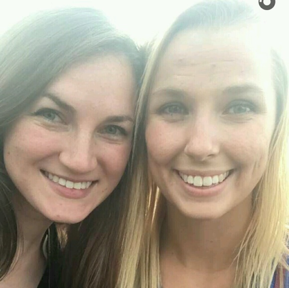 Profile Picture of Mandy Hedeen (@ahedeen) on Poshmark