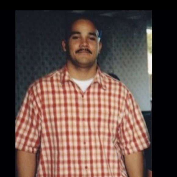 Profile Picture of Mike Juarez (@mikeg163) on Poshmark