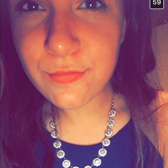 Profile Picture of Breanna Llamas (@breanna0115) on Poshmark
