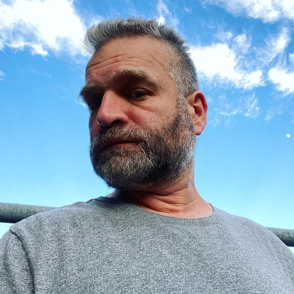 Profile Picture of Justin Heyes-jones (@justinhj) on Poshmark