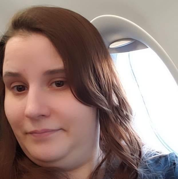 Profile Picture of Denise Lackas (@minimutt06) on Poshmark