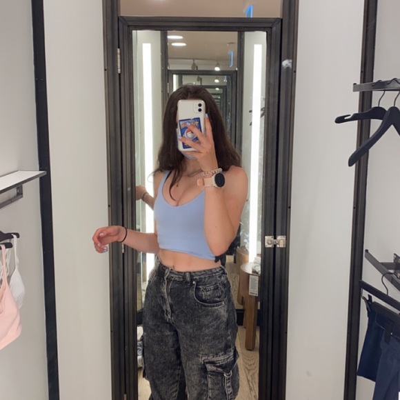 Profile Picture of Charlotte Wilson (@char_wilson111) on Poshmark