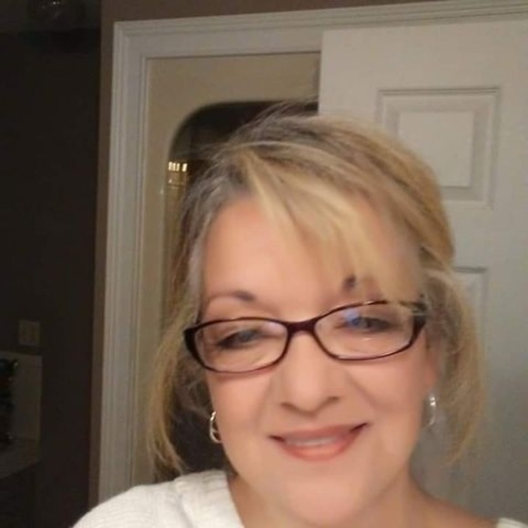 Profile Picture of Susan Burleson (@sburleson1) on Poshmark