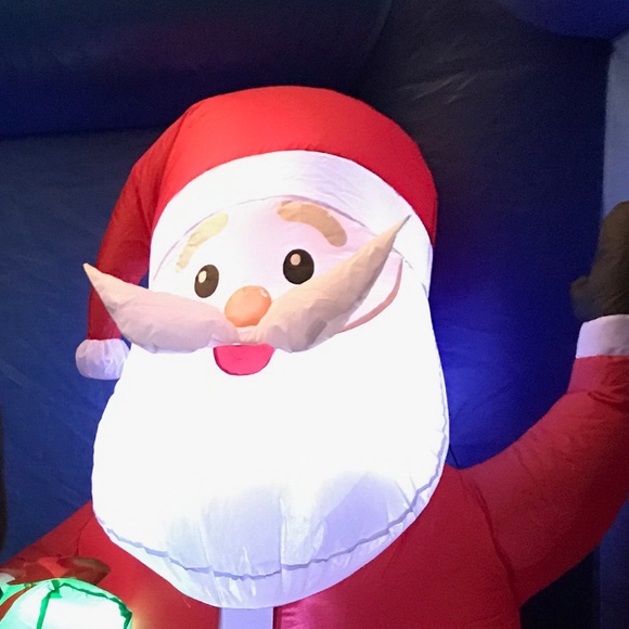 Profile Picture of Shonda Collard (@srhalverson) on Poshmark