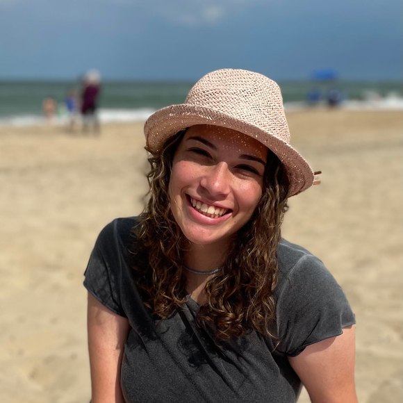 Profile Picture of Nina Brodsky (@ninambrodsky) on Poshmark