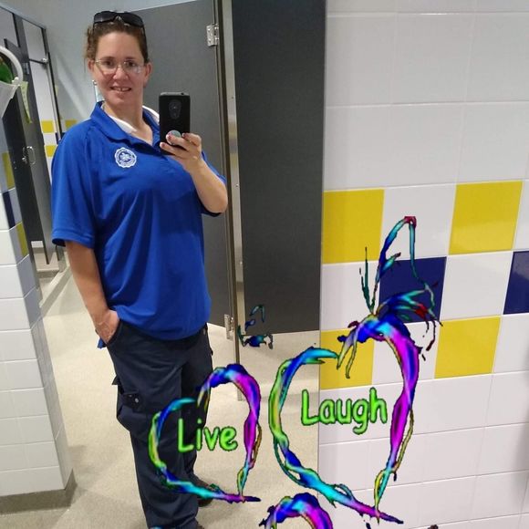 Profile Picture of Rachel jason Curren (@currens12) on Poshmark