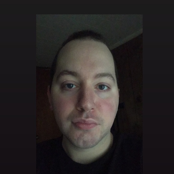 Profile Picture of Dustin Boland (@dustinboland) on Poshmark