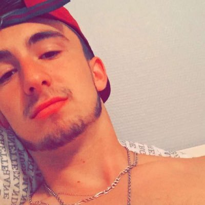 Profile Picture of Laco (@Thomas72251785) on Twitter