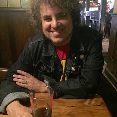Profile Picture of Dan Epstein (@BigHairPlasGras) on Twitter