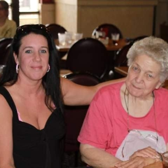 Profile Picture of Jill Vestering (@ajayster05) on Poshmark