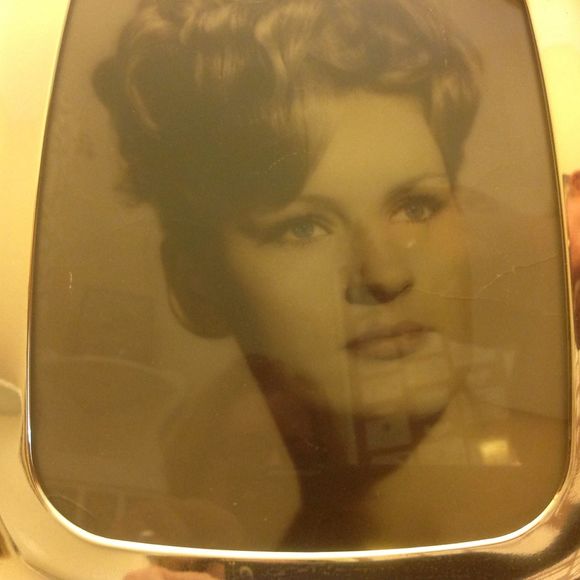 Profile Picture of Mirisa Sarocka (@mirisasarocka) on Poshmark