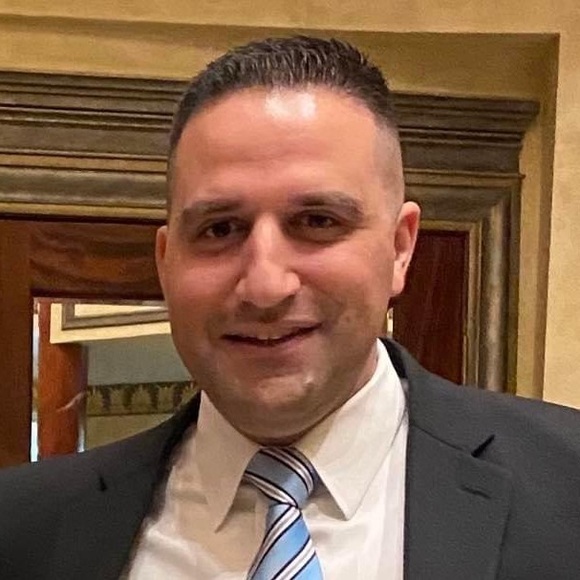 Profile Picture of Michael Lafrano (@mikewiz316) on Poshmark