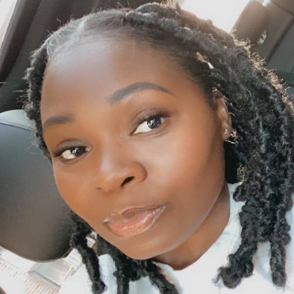 Profile Picture of Candacy Marques (@candacy83) on Poshmark