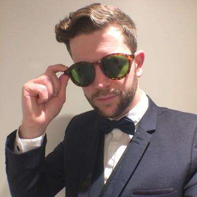 Profile Picture of Chris Leigh Shanahan (@idetestyellow) on Twitter