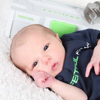 Profile Picture of Robert Cassidy (@RCC_Joinery) on Twitter