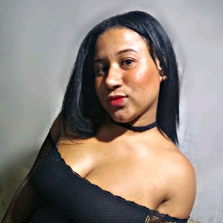 Profile Picture of ester Telles😍😘 (@esterbell1) on Tiktok