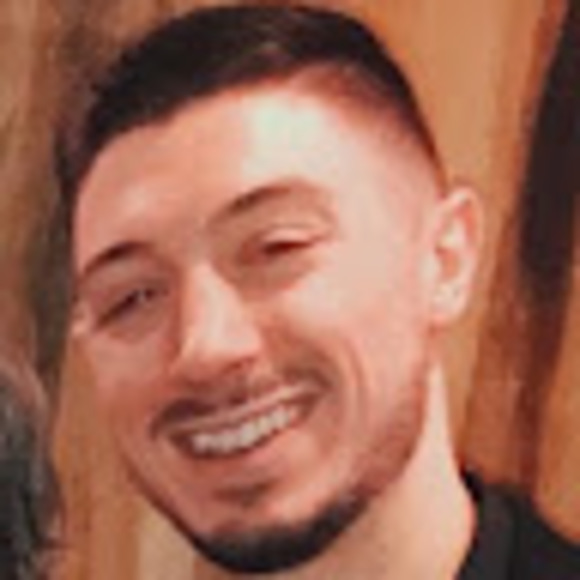 Profile Picture of Timothy Gianopoulos (@t_gianopoulos) on Poshmark