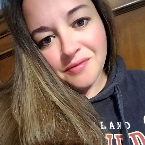 Profile Picture of Catrina Humphreys (@thumphreys718) on Poshmark