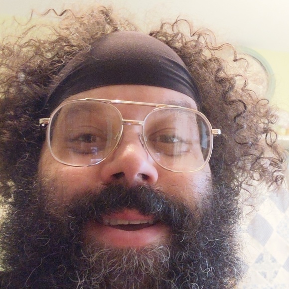 Profile Picture of Benjamin Vallery (@bvallery) on Poshmark