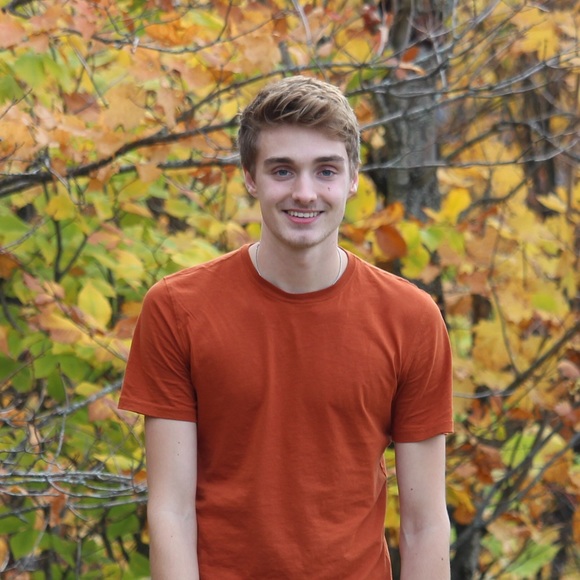 Profile Picture of Justin Roberge (@jroberge21) on Poshmark