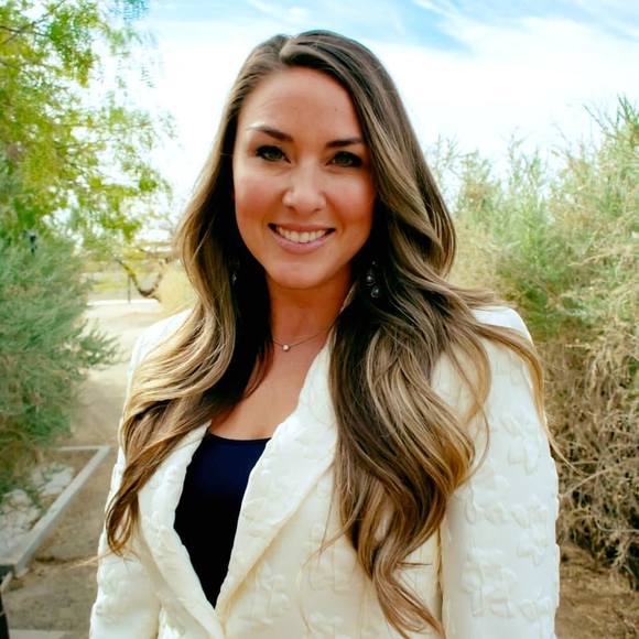 Profile Picture of Jennifer Heitman (@cjenna_b) on Poshmark