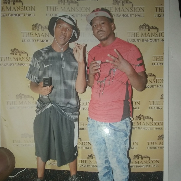 Profile Picture of Hoshi Smith (@hoshifoks) on Poshmark