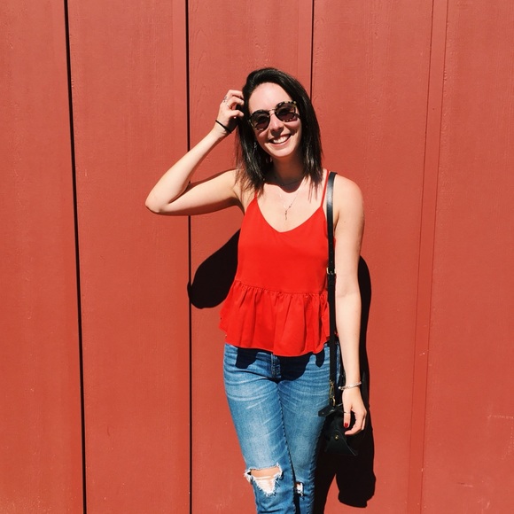 Profile Picture of Jenn Burgess (@jennaeb) on Poshmark