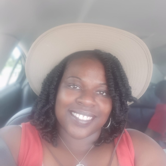 Profile Picture of Ericka Danner (@ebonner) on Poshmark