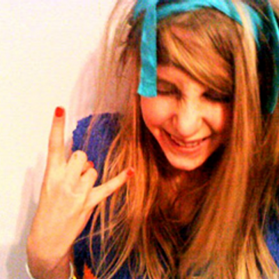 Profile Picture of Gabby Dyer (@Gabbysays_RAWR) on Twitter