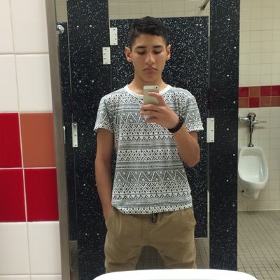 Profile Picture of Nicholas Mendiola (@Mendio1Mendiola) on Twitter