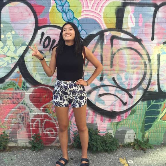 Profile Picture of Eileen Zhang (@eileenzhang681) on Poshmark