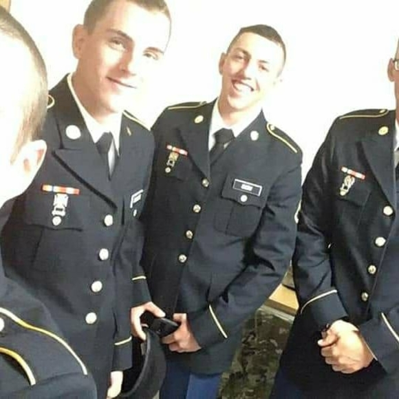 Profile Picture of Ryan Webb (@ryanwebb478) on Poshmark