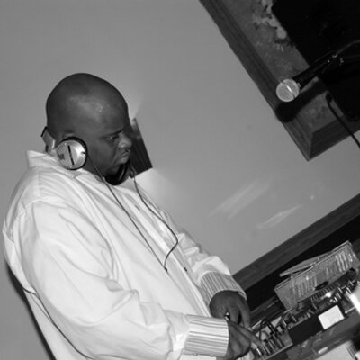 Profile Picture of Charles DeShields (@DeeJayChaz) on Twitter