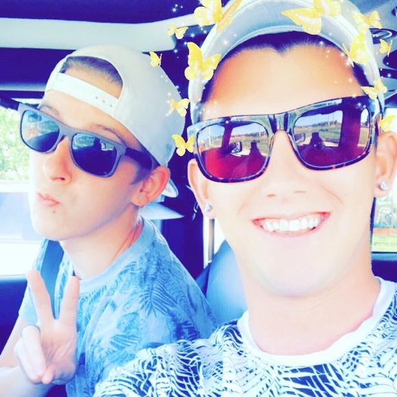 Profile Picture of Brett Allison (@ballison0112) on Poshmark