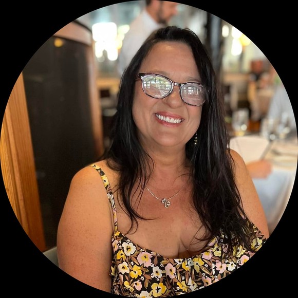 Profile Picture of Teresa Braithwaite (@tbraithwaite) on Poshmark