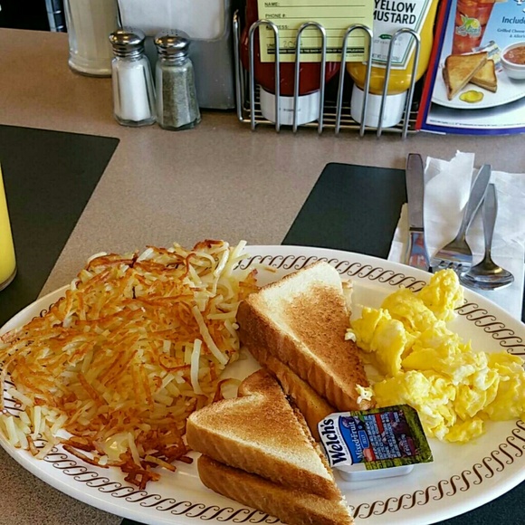 Profile Picture of Yasmina Ahidara (@yasahidara) on Poshmark