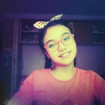 Profile Picture of Ologeanu Lumi (@FloriLumi) on Twitter
