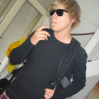 Profile Picture of Andreas Pohl (@robinsonnotcrus) on Twitter