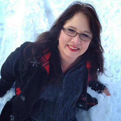 Profile Picture of Debra Dockter (@debdockterYA) on Twitter