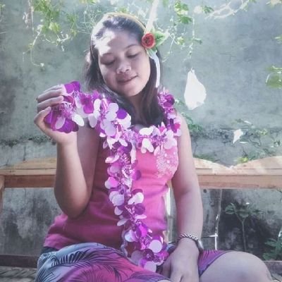 Profile Picture of Maricris Valencia Alvarez (@MaricrisValen11) on Twitter