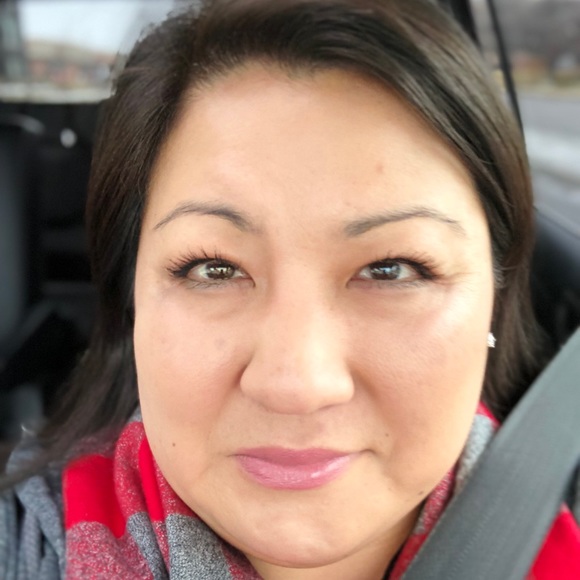 Profile Picture of Kim Quirk (@kkhquirk) on Poshmark