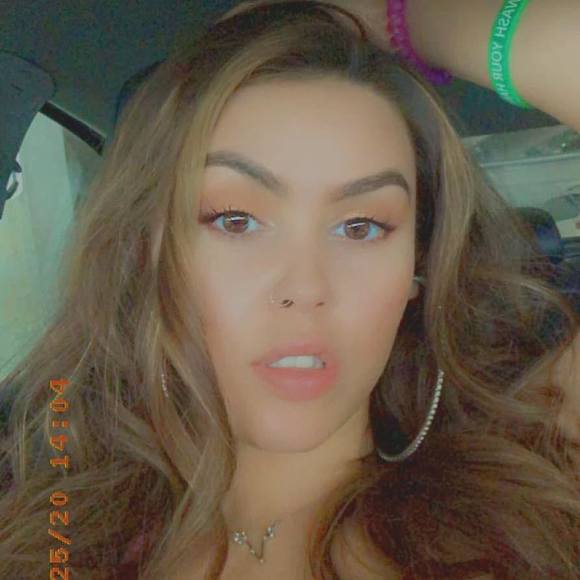 Profile Picture of Ariel Rosado (@arielrosado333) on Poshmark