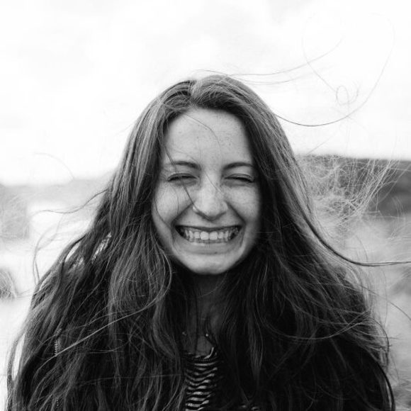 Profile Picture of Zeissa Spadone (@zeissac) on Poshmark