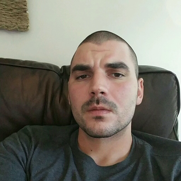 Profile Picture of Bill Pepe (@wpepe8147) on Poshmark