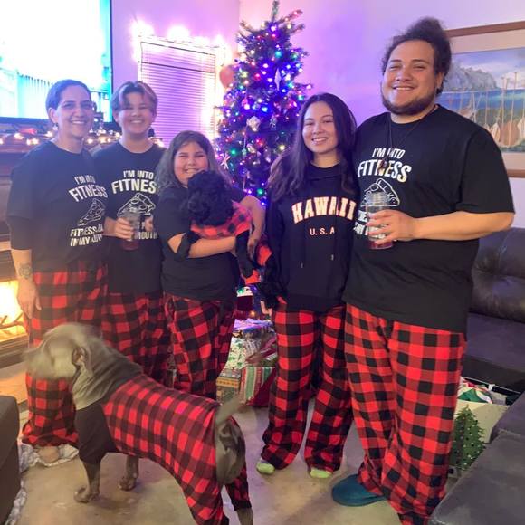 Profile Picture of Lahela Mattox (@lahelamattox) on Poshmark